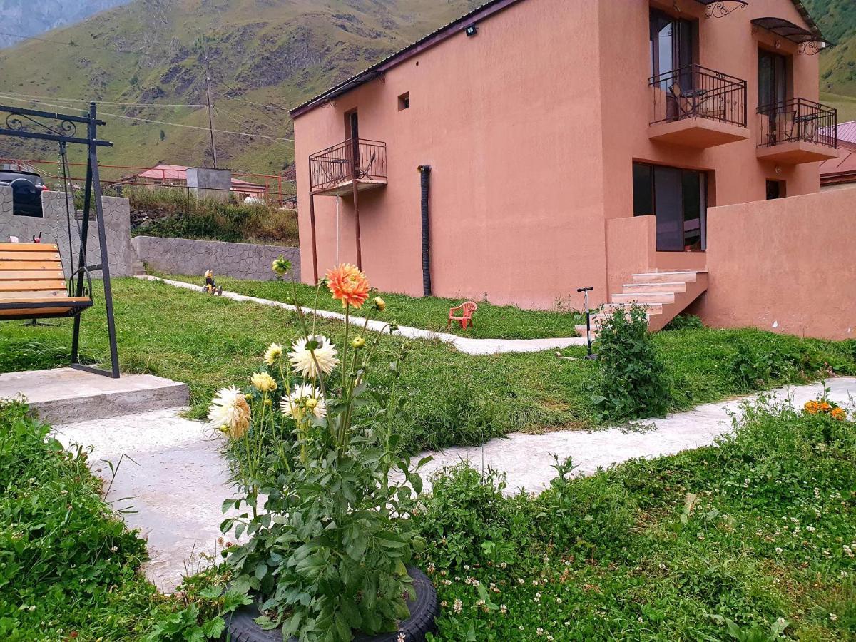 Nikolo Inn Kazbegi Esterno foto